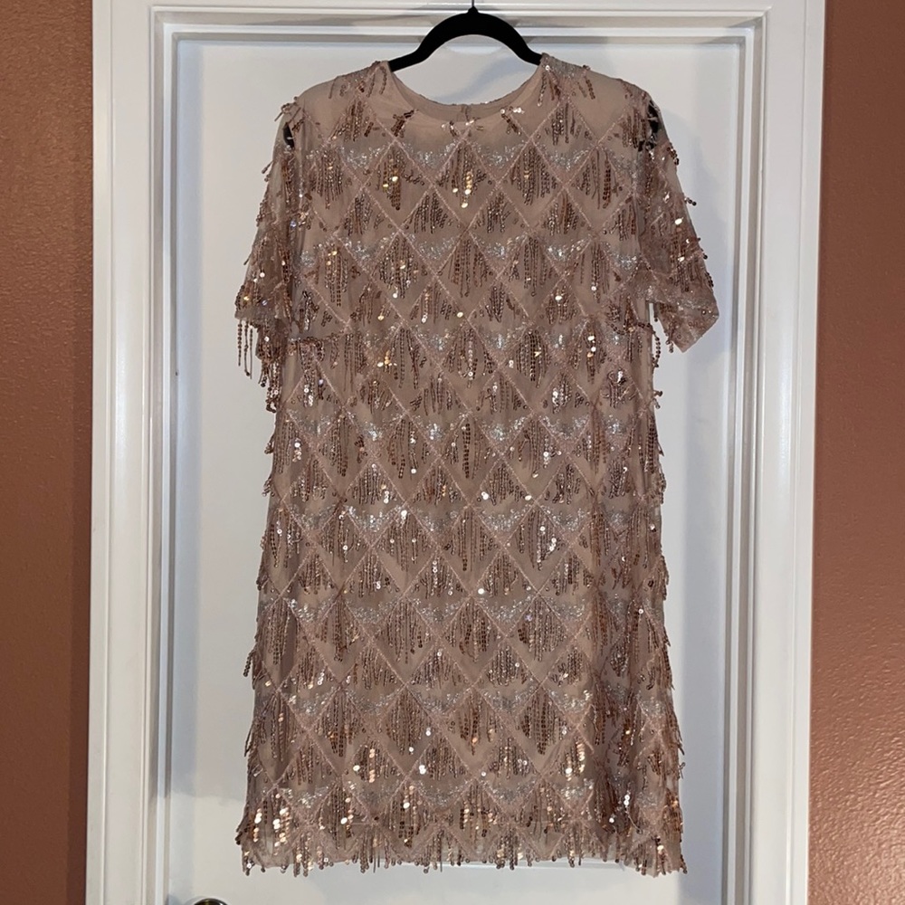 Pink-mini dress with sequins